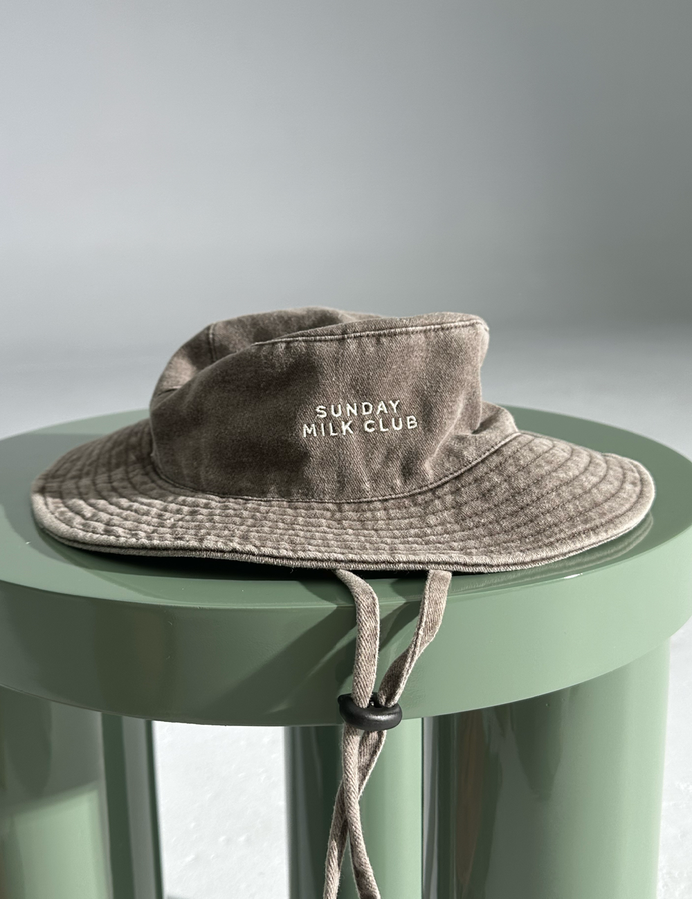 Sunday MILK Club Bucket Hat : Choc