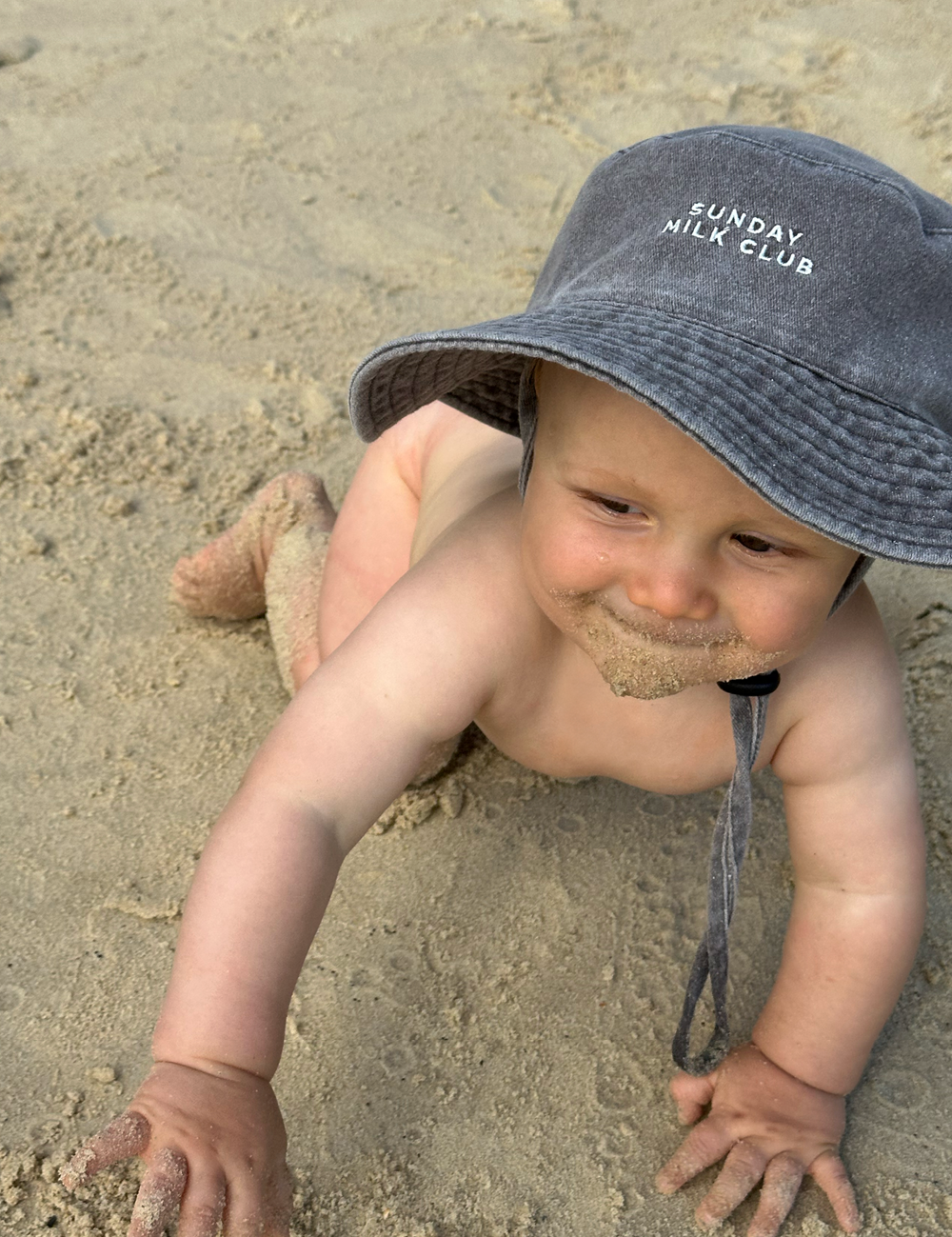 Milk Club Bucket Hat in Blueberry
