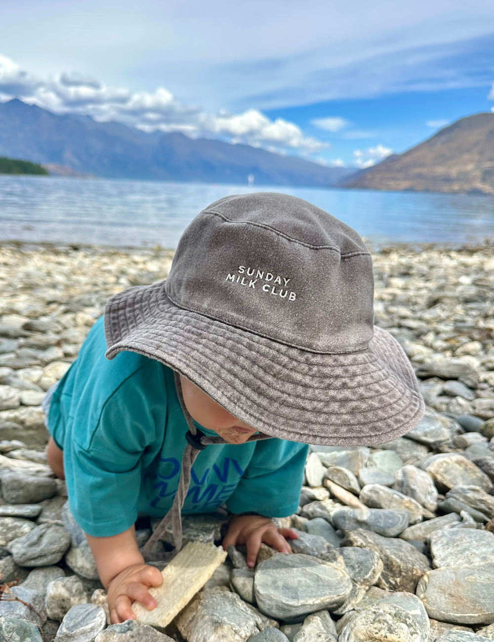 Milk Club Bucket Hat in Blueberry