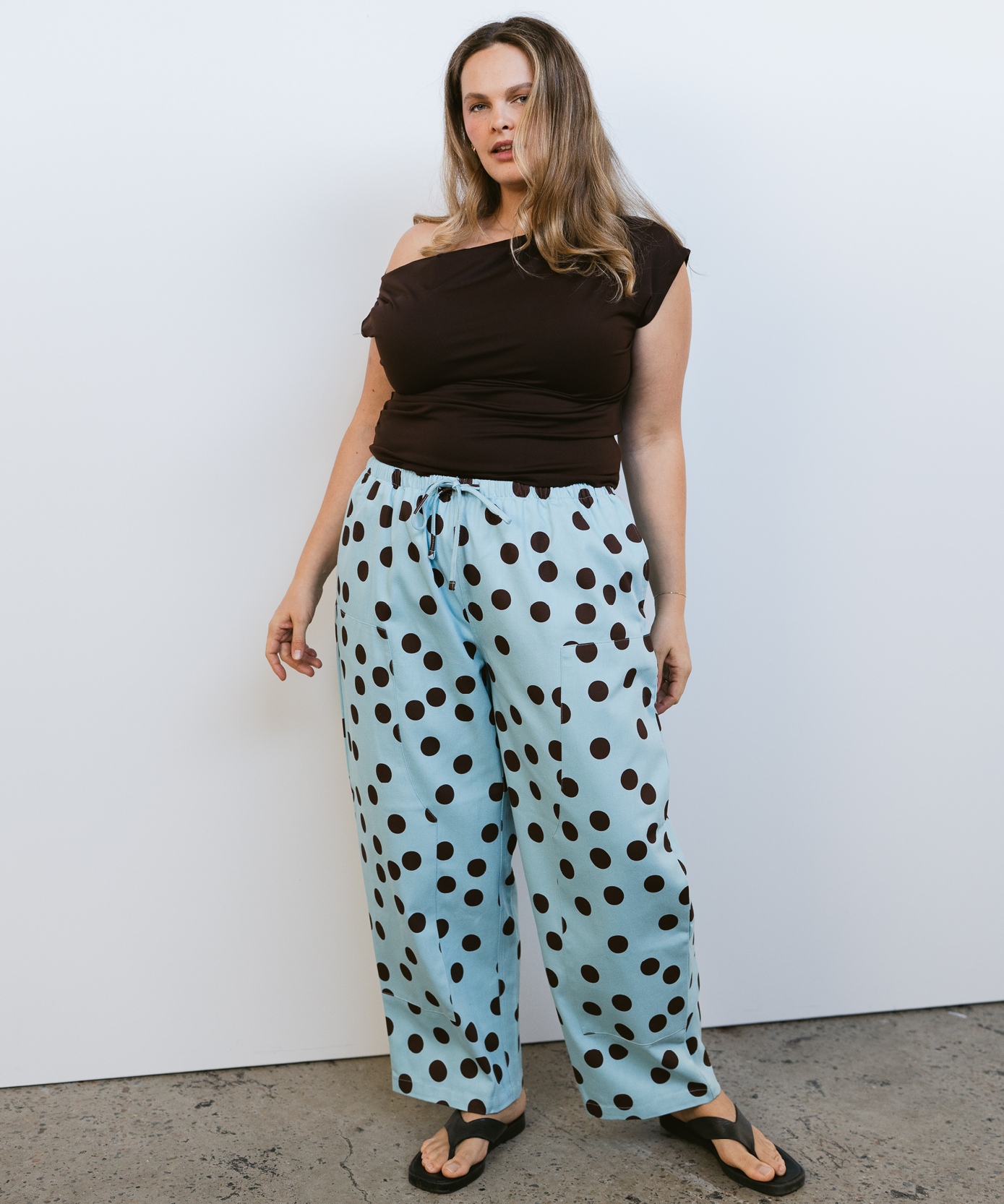 SonnyLabel_MumzaPants_Website_BluePolka07.png