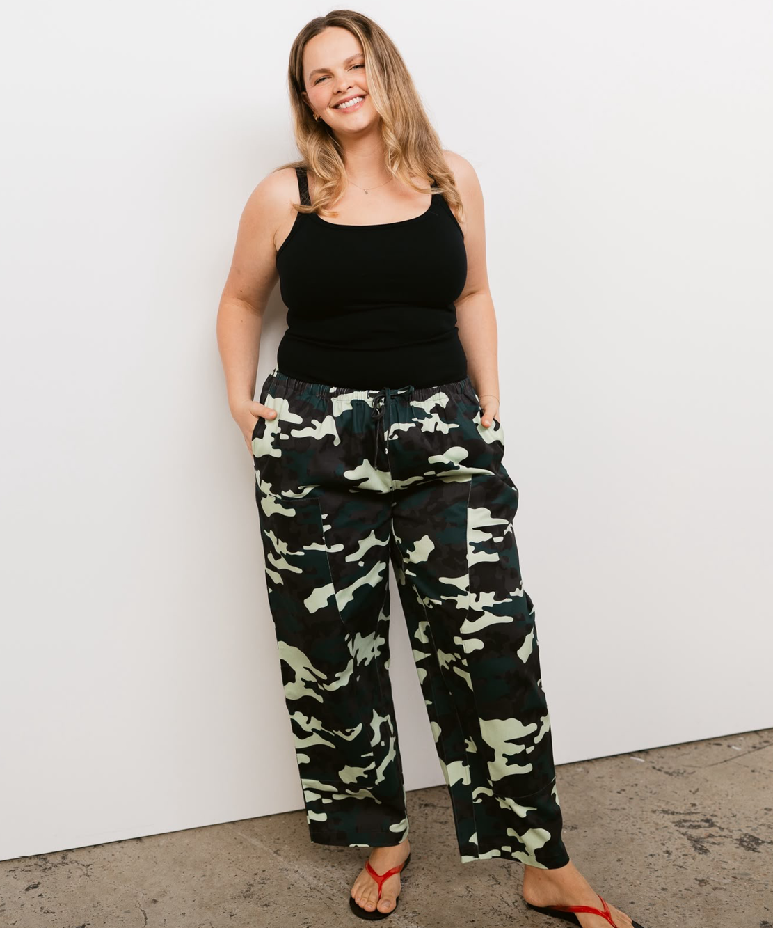 SonnyLabel_MumzaPants_Website_Camo03.png