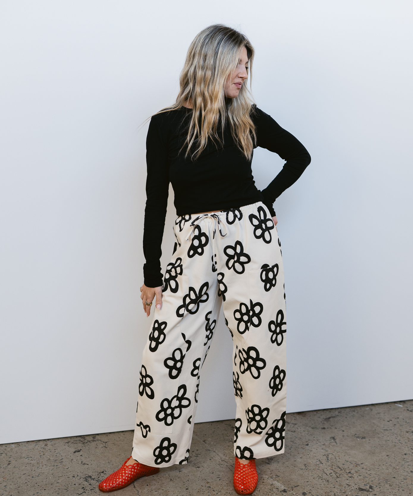 SonnyLabel_MumzaPants_Website_Flowerz04_2a46d121-2803-4b5b-aeb4-85971041a0d0.png
