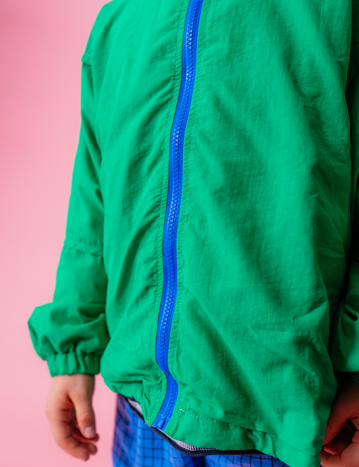 Windbreaker in Apple
